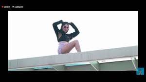 Elanur bela şarkılarını sitemiz üzerinden mobil cep telefonlarınıza ücretsiz olarak indirebilir ve dilediğiniz an dinleyebilirsiniz. An Ela Kafalar Fena Mp3 Mp4 Flv Webm M4a Hd Video Indir
