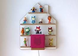 Wandhalterung Villa Lauscher Fur Horspielfiguren Und Abspielgerat Endlich Haben Die Tonies Eine Wandhalterung Aufbewahrung Kinderzimmer Kinderzimmerdekoration