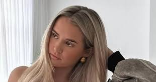 Molly-Mae Hague appears to take savage dig at Tommy Fury in stunning new  post