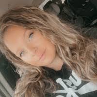 Shelby Bowen's Instagram, Twitter & Facebook