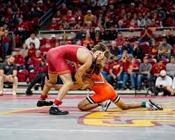 125lbs: Ethan Perryman came out firing shots and looked strong and ready.  Troy Spratley turned it
