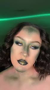 Jessica Thacker's Instagram, Twitter & Facebook