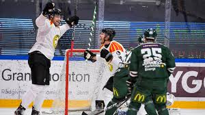 Det är inte säkert att han kommer att bli det heller. Patrik Berglund Bakom Brynas Seger Mot Farjestad Dn Se