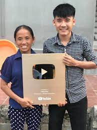 Sau đó ông làm giáo sư kỹ thuật điện tại viện công nghệ massachusetts. HÆ°ng Vlog Sinh NÄƒm Bao Nhieu HÆ°ng Vlog La Ai