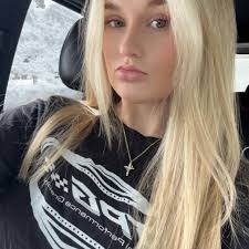 ISO: Adult hunter Should be forgiving and kind enough to start in the low  adults and move up from there. Ideal type has an easy change, will place in  the hack, 16.3