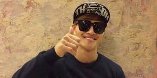 Kim jong kook korece adı (hangul): Kim Jong Kook Pernah Tolak Banyak Aktris Dispatch Pun Menyerah Mengikuti Kapanlagi Com