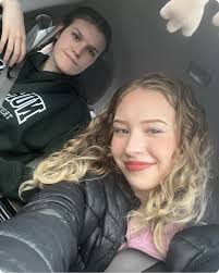 Farrah Warren (@farrah.warrenn) • Instagram photos and videos