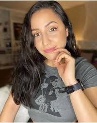 What does everyone do with fossils after completing all in the museum