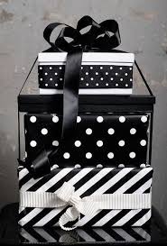 Black And White Gift Wrapping Paper Fabulous Black White Christmas White Christmas Decor Gift Wrapping Inspiration
