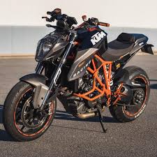 Sieh Dir Dieses Instagram Foto Von Mostamazingbikes An Gefallt 10 5 Tsd Mal Ktm Motorcycles Ktm Duke Bike
