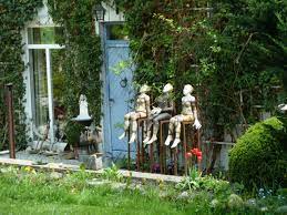 Nähere informationen folgen in kürze. Keramik Skulpturen Diewaldes De Kunst Im Garten