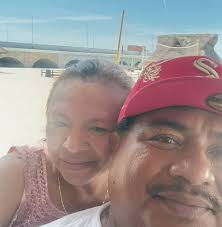 Trabajando y saludando a los amigos Huacho Díaz Mena Alberto Basulto Herbert  Carrillo Solis