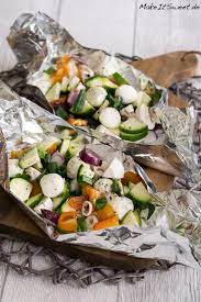 Gemüse grillen ist eine kunst. Mozzarella Gemuse Packchen Vom Grill Rezept Makeitsweet De