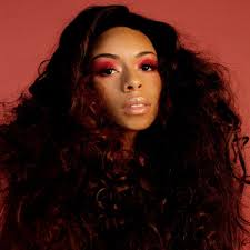 Chicago R&B singer Ravyn Lenae brings her heavenly voice closer to earth