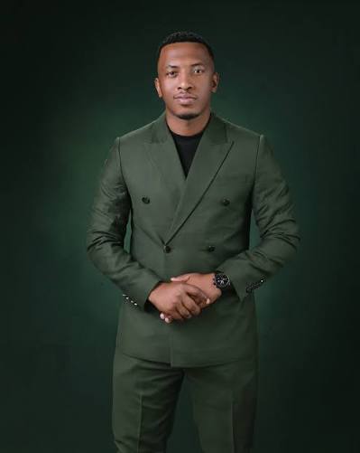 Dumi Mkokstad celebrates 25 years of music – dailysun