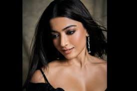 Manjari Goenka's Instagram, Twitter & Facebook