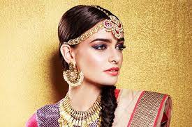 6 Exclusive Lakme Bridal Makeup Package Options For You