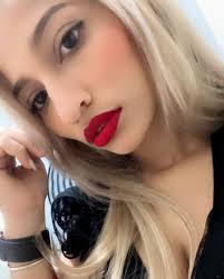 Helen Camacho (@dhelencamacho) • Instagram photos and videos