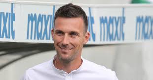 Warte täglich auf ein Signal": Christian Eichner hofft auf schnelle  Einigung mit Karlsruher SC über Cheftrainer-Vertrag