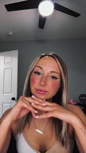 Kendra Hendricks's Instagram, Twitter & Facebook