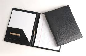 Get A Neat Resume Folder Before Going To Career Fairs Or Interviews It Makes You Look More Professional You Job Interview Advice Resume Folder Job Interview