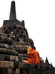 Sejarah singkat candi borobudur yang merupakan peninggalan dinasti sailendra. Hd Wallpaper Budha Sembayang Biksu Candi Borobudur Magelang Jawa Tengah Wallpaper Flare