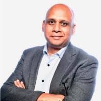 Edmund Zafrani's Instagram, Twitter & Facebook