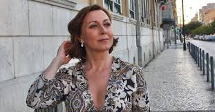 A atriz foi questionada pela revista vip na antestreia da peça de teatro pare, escute e… Maria Joao Abreu Hospitalizada Apos Sofrer Aneurisma Nit