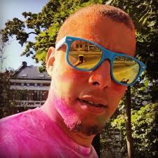 Dette er grunnen til at svindlere over hele verden frykter en hyggelig  stemme kalt Daisy... Tele selskap O2 har utviklet en AI som utgir seg for å  være en hyggelig bestemor, kalt