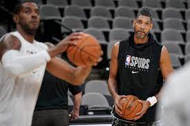 The induction of kobe bryant, kevin garnett, and tim duncan into the naismith basketball hall of fame. Chasing Tim Duncan The New York Times