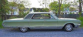 1969 Chrysler New Yorker 4 Door Hardtop Chrysler New Yorker Chrysler Desoto Cars