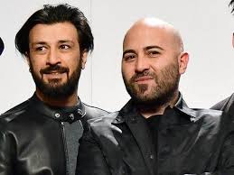 Non è un paese per giovani (original motion picture soundtrack), non è un paese per giovani (original motion picture soundtrack), singles: Negramaro Giuliano Sangiorgi Lele Mio Padre Lo Ha Riportato In Vita