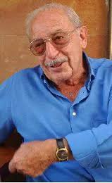 El Centro Asturiano emite un matasellos y dos sellos en homenaje a Luis  Riera Posada