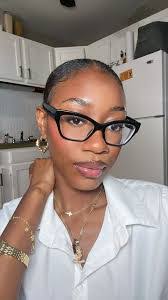 Tabitha Turner's Instagram, Twitter & Facebook