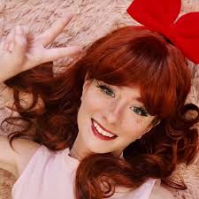 someone gave me a handmade bracelet back when I was a cast member just to  be kind. It was so sweet & made my day! It's still in my jewelry box. little