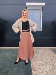4 gaun kebaya hijab mewah warna gold buat kondangan biar jadi pusat perhatian. Rok Plisket Mocca Fesyen Wanita Pakaian Wanita Gaun Rok Di Carousell