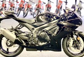 It comes in glass sparkle black or pearl glacier white livery again this year. Gsxr 600 2020 Online Discount Shop For Electronics Apparel Toys Books Games Computers Shoes Jewelry Watches Baby Products Sports Outdoors Office Products Bed Bath Furniture Tools Hardware Automotive Parts