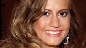 U of U sophomore crowned Miss Latina US 2009