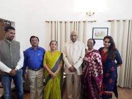 Bihar governor ram nath kovind, who will be the national democratic alliance's nominee for the presidential election scheduled for next month, has kovind's family, which includes his four brothers and three sisters, has 27 children. à¤¬ à¤Ÿ à¤¬ à¤Ÿ à¤à¤¯à¤°à¤² à¤‡ à¤¸ à¤® à¤¬à¤¹ à¤¹ à¤Ÿ à¤šà¤° à¤à¤¸ à¤¹ à¤• à¤µ à¤¦ à¤• à¤« à¤® à¤² Trending Aajtak