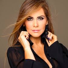 Amanda Santini (@am_santini)