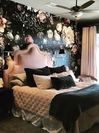 Fancy Favorites 6 Rooms With Floral Wallpaper That Will Knock Your Socks Off Ashlina Kaposta Find great deals on ebay for pink floral wallpaper. rooms with floral wallpaper