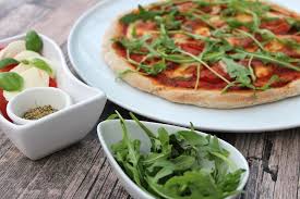 Glutenfreie Buchweizen Pizza Knusprig Fluffig Lecker Purelimon Rezept Buchweizen Rezepte Mit Buchweizen Pizza Rezept
