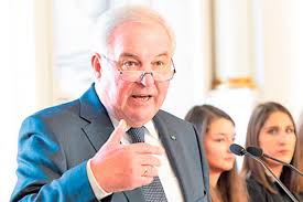 Es scheint wie ein testballon, um zu prüfen. Lh Hermann Schutzenhofer Lud Zum Neujahrsempfang