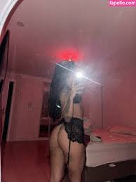 Leticia - a garota que dezoitou seu corpo perfeito