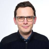 60+ Profile mit dem Suchbegriff „Nägel“