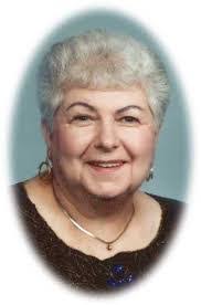 Elizabeth Deleeuw's Instagram, Twitter & Facebook