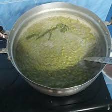 Selain bubur anak lebah, cikwa turut menjual 10 jenis bubur tradisional lain setiap kali tiba ramadan termasuklah dua lagi makanan istimewa warisan perak iaitu penjan ubi kayu dan bubur roti kapal. Resepi Ibu Bubur Ni Namanya Bubur Anak Lebah Sy Org Facebook