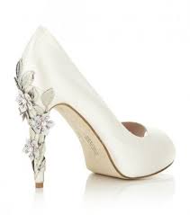 Vera Wang Wedding Shoes 2013 With Floral App Wedding Shoes Bridal Shoes Crazy Shoes