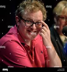 Radio quiz hi-res stock photography and images