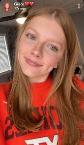 Can blue-eyed people see more green?